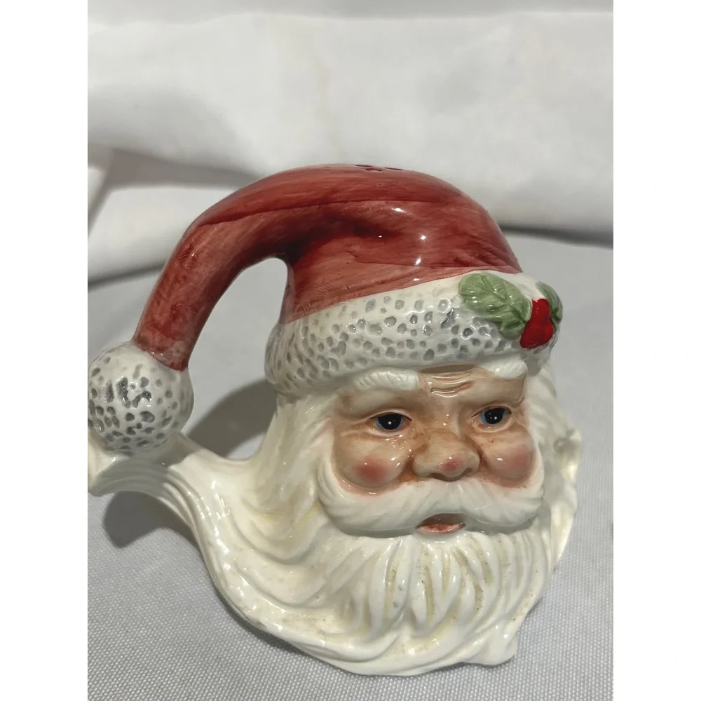 Vintage 1997 Ceramic Santa‎ Claus Salt and Pepper Shaker Set Christmas Retro